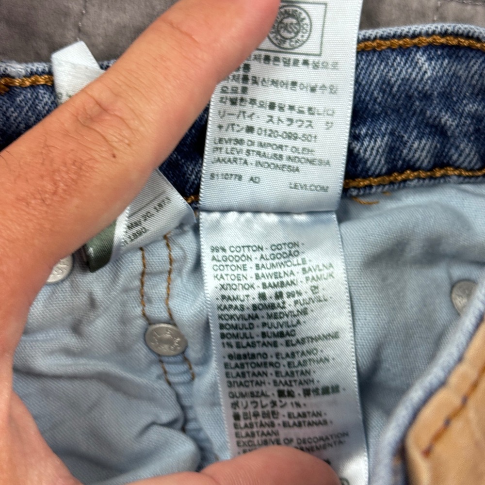 Levis 501 Original Mid Rise Straight Leg Jeans Women 26x26 (26x25 )Light Wash - Picture 9 of 14